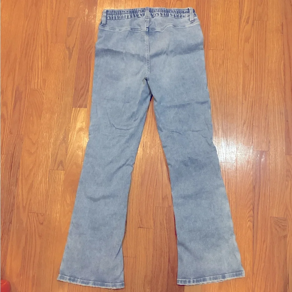 Women's Light Blue Jeans - Picture 2 of 4